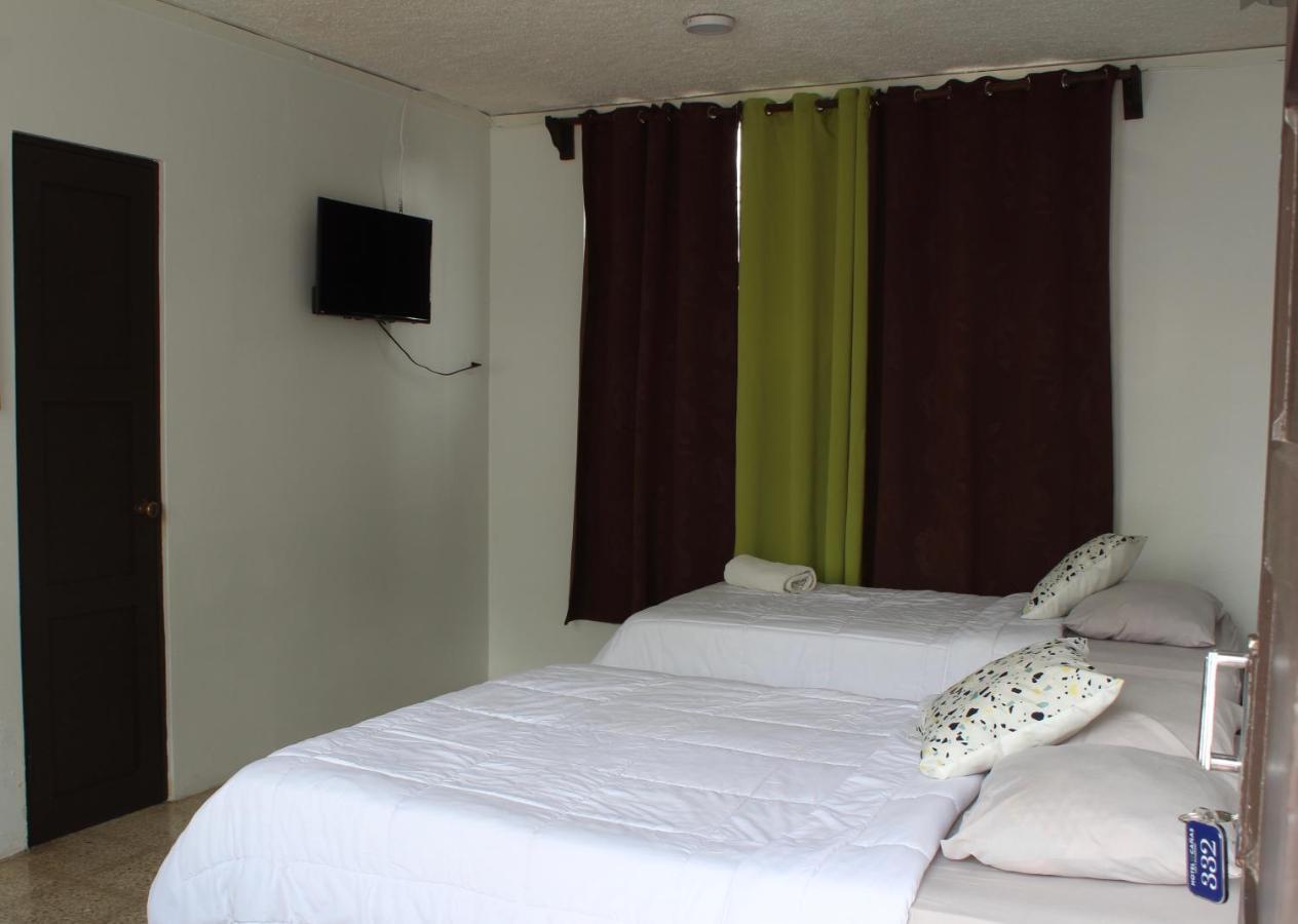 Hotel Canas Exterior photo