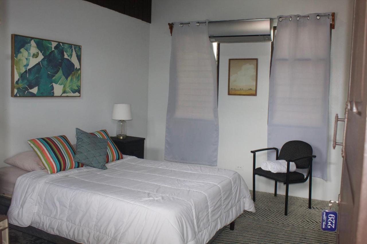 Hotel Canas Exterior photo