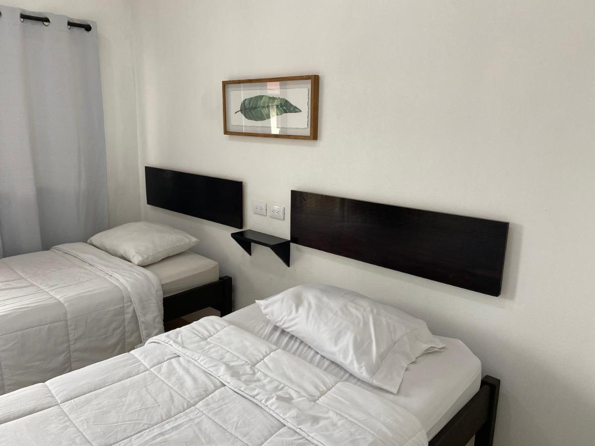 Hotel Canas Exterior photo